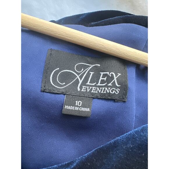 Alex Evenings Off the Shoulder Velvet Gown Sweetheart Neckline Imperial Blue 10 - Picture 11 of 13